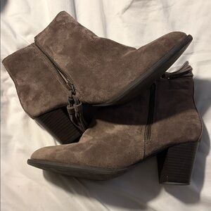 Vionic Taupe Suede Ankle Booties